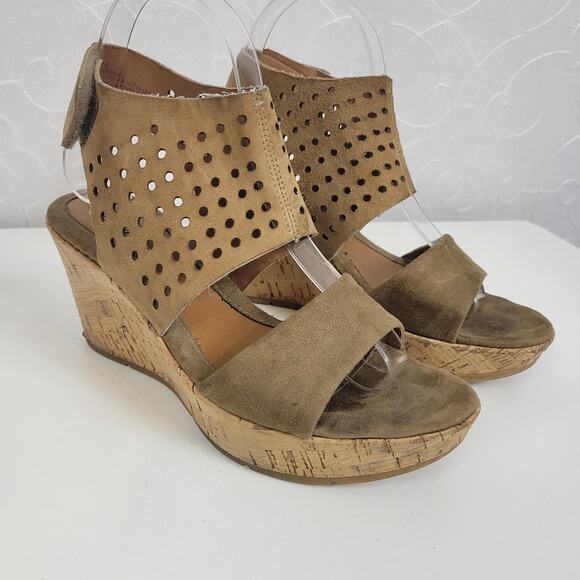 Euro Soft By Sofft Womens Sandals Size 6M Tan Suede Leather Strappy Cork Wedge - Picture 2 of 10